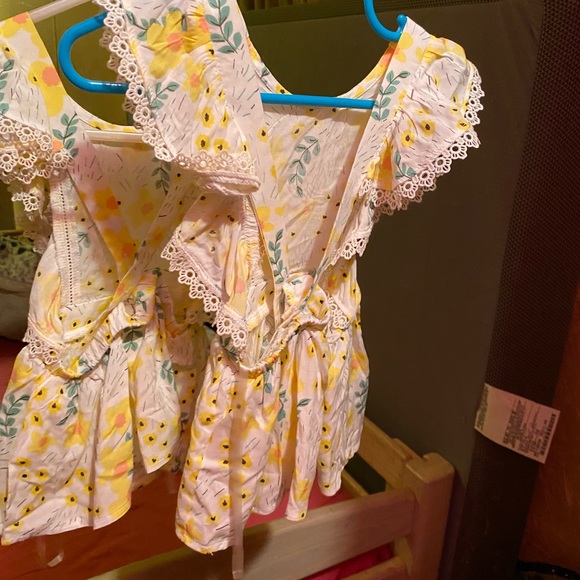 outfits for twins size 3-6 - Picture 4 of 5